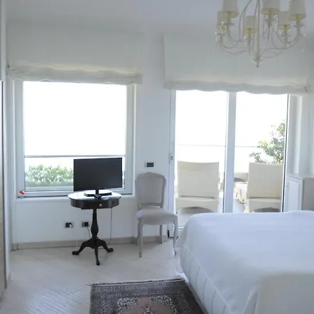 Maison Blanche 2*