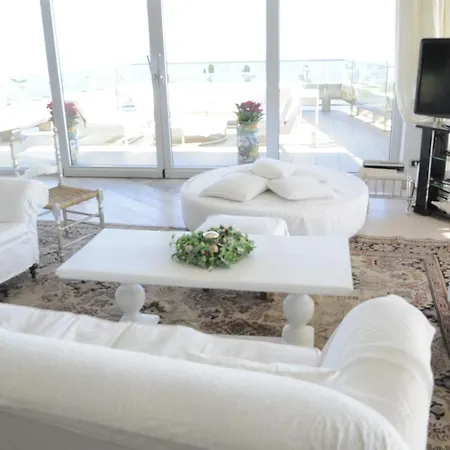 Maison Blanche 2*
